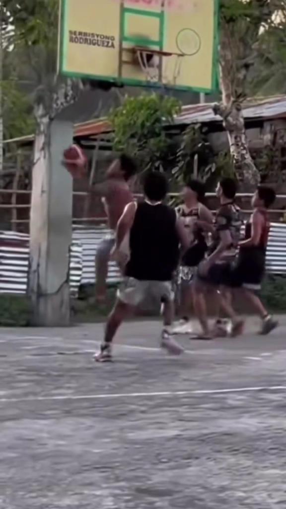 我都準備好嘲笑他了，結(jié)果被他帥到了